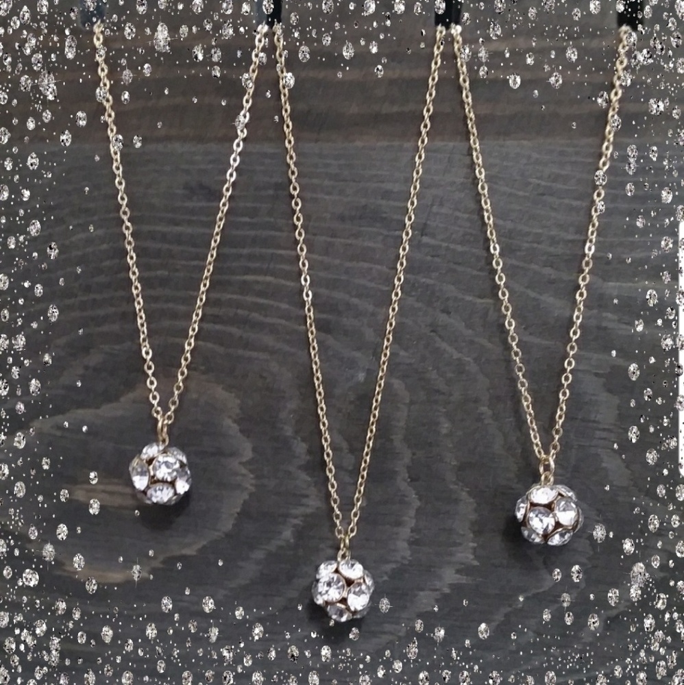 🔥SALE🔥⭐Rhinestone Gold Tone Necklace⭐🆕️ NWT🔥